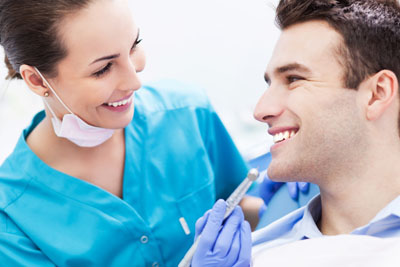 Get an Aesthetically Pleasing Smile From a Cosmetic Dentist